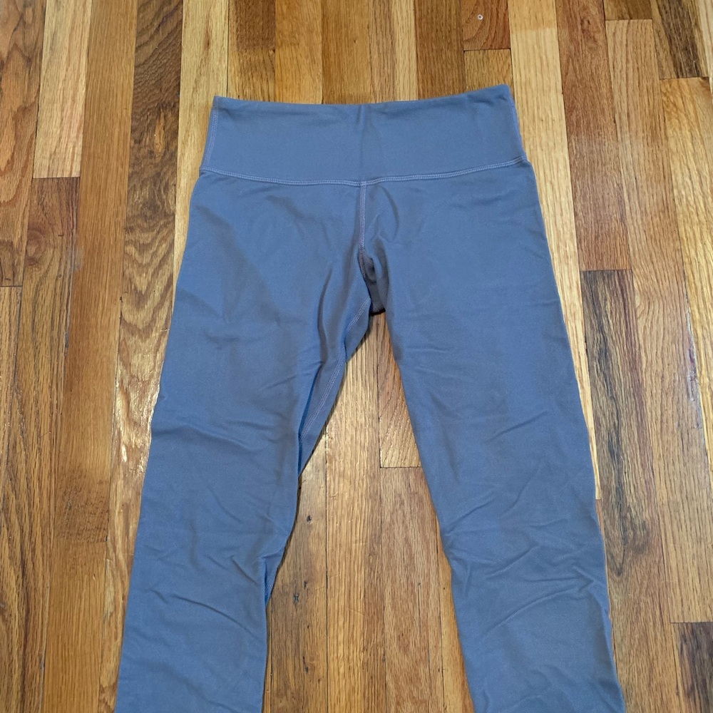 Gray Lulu Capri Leggings